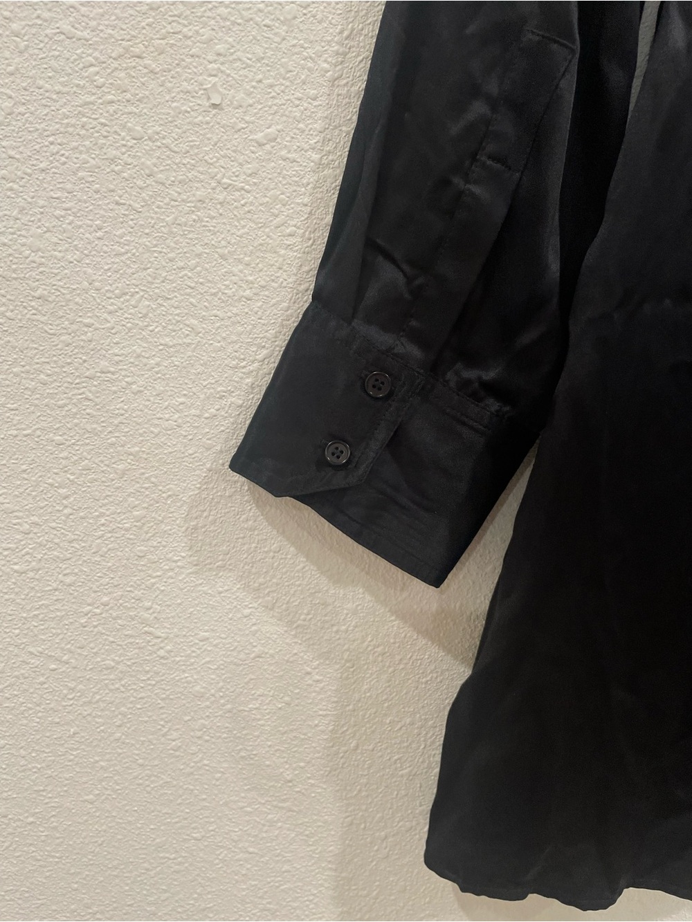 Reformation 100% Silk Black Button Faux Wrap Midi Dress Size 2 Long Sleeve Party - Picture 11 of 12